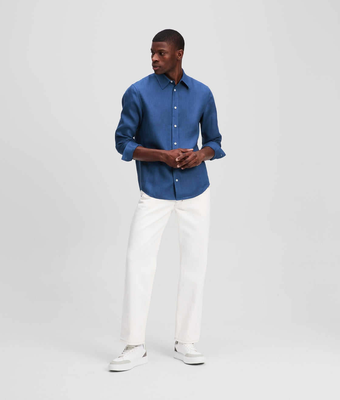 Classic Button-Down Blu Shirt